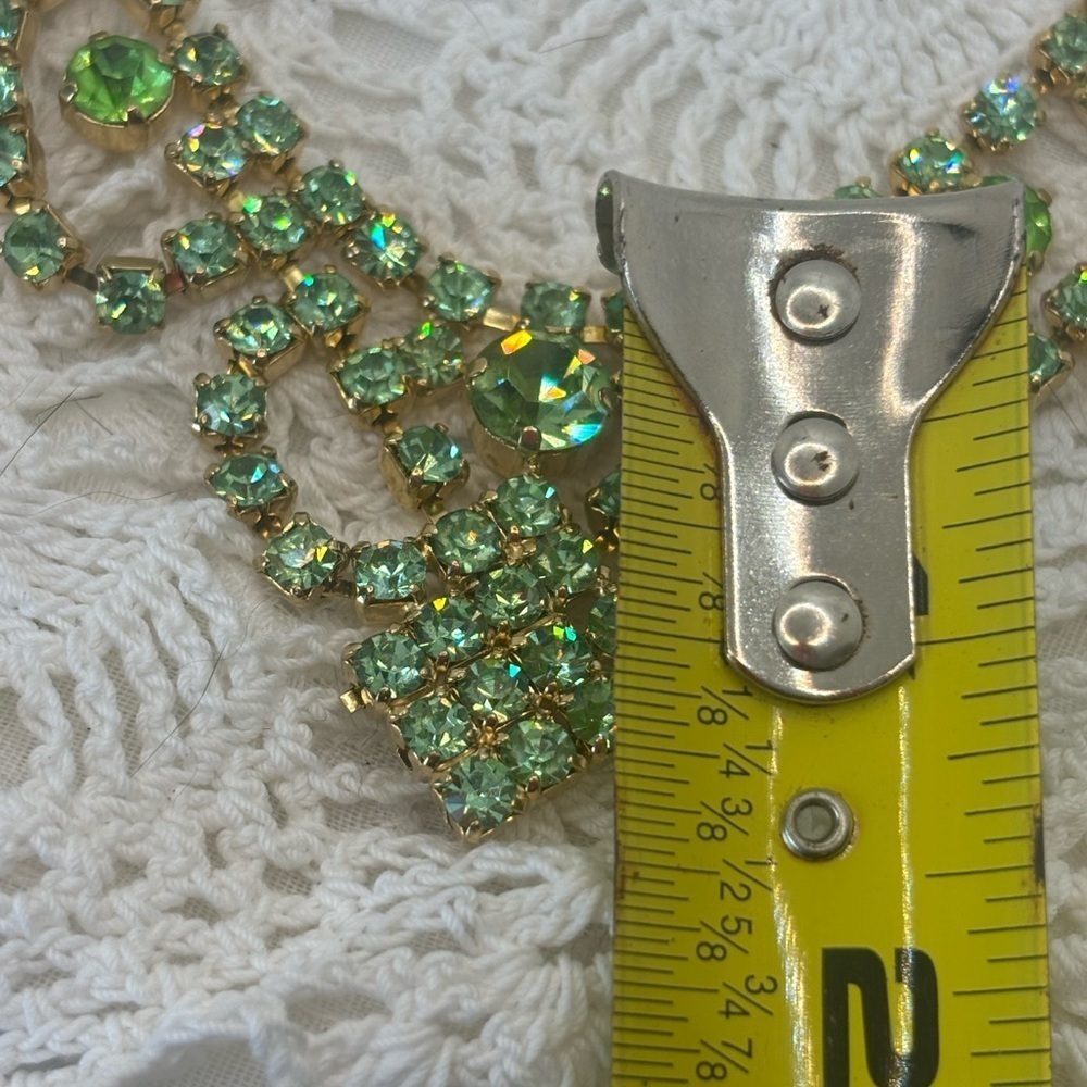 Antique glow glass Necklace - Picture 6 of 8